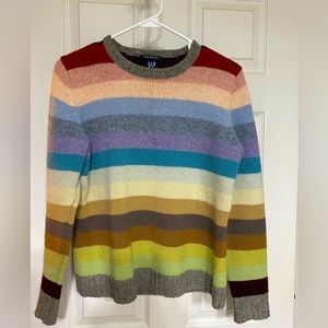 Gap striped sweater size Medium